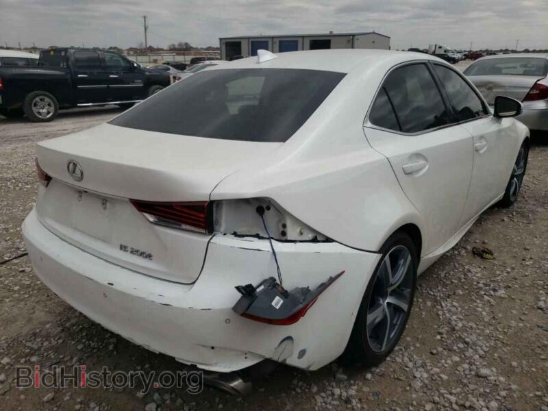 2017 Lexus IS (VIN JTHBA1D24H5049979) — фото 4 из 10