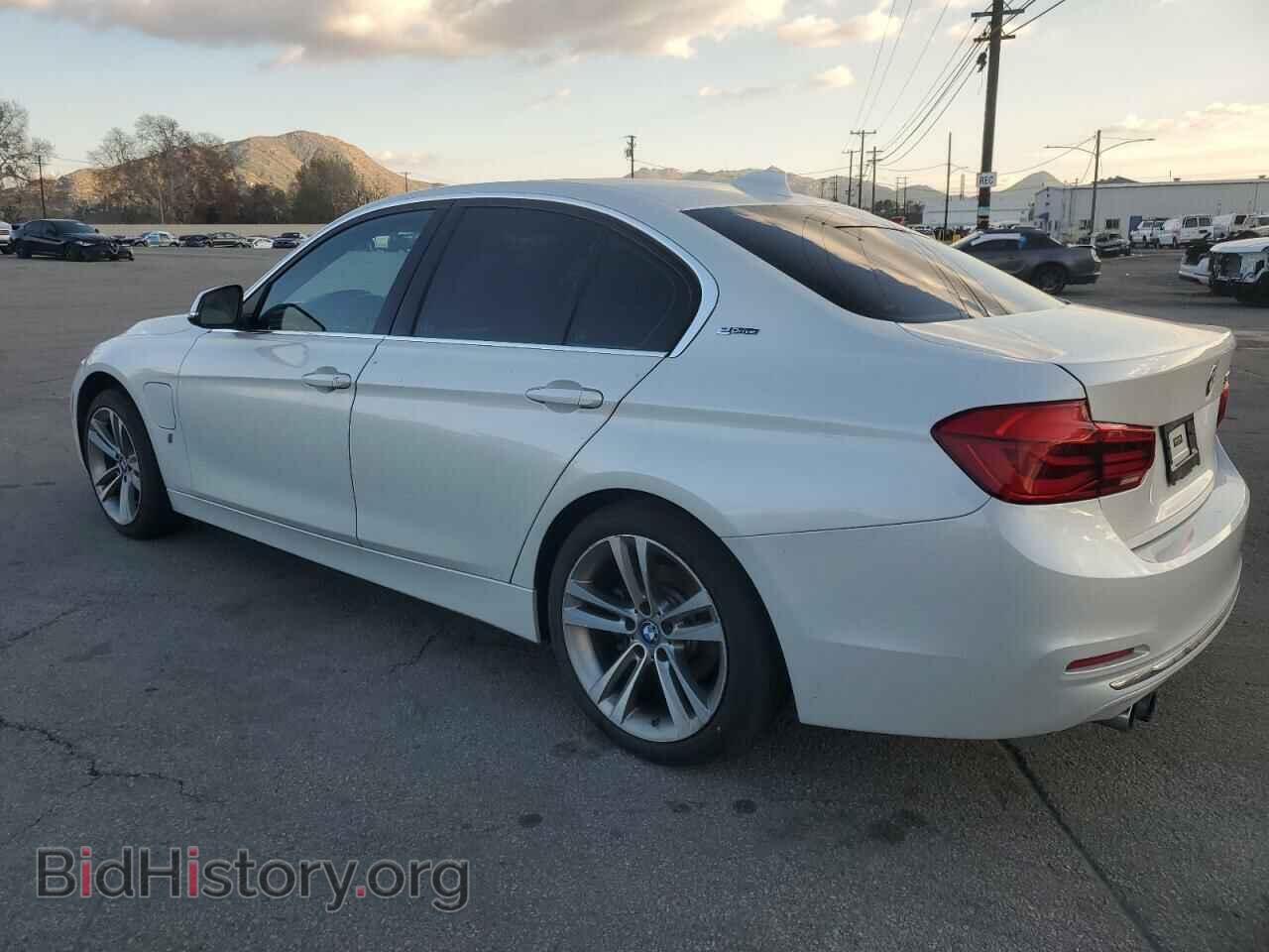 2018 BMW 3 SERIES - VIN: WBA8E1C57JA167689 - Фото 2