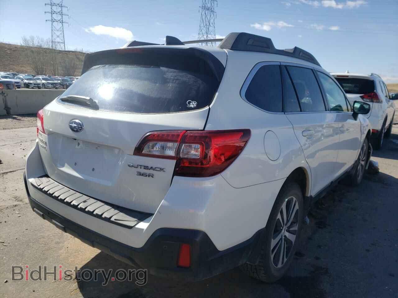 2018 SUBARU OUTBACK - VIN: 4S4BSENC5J3366017 - Фото 4