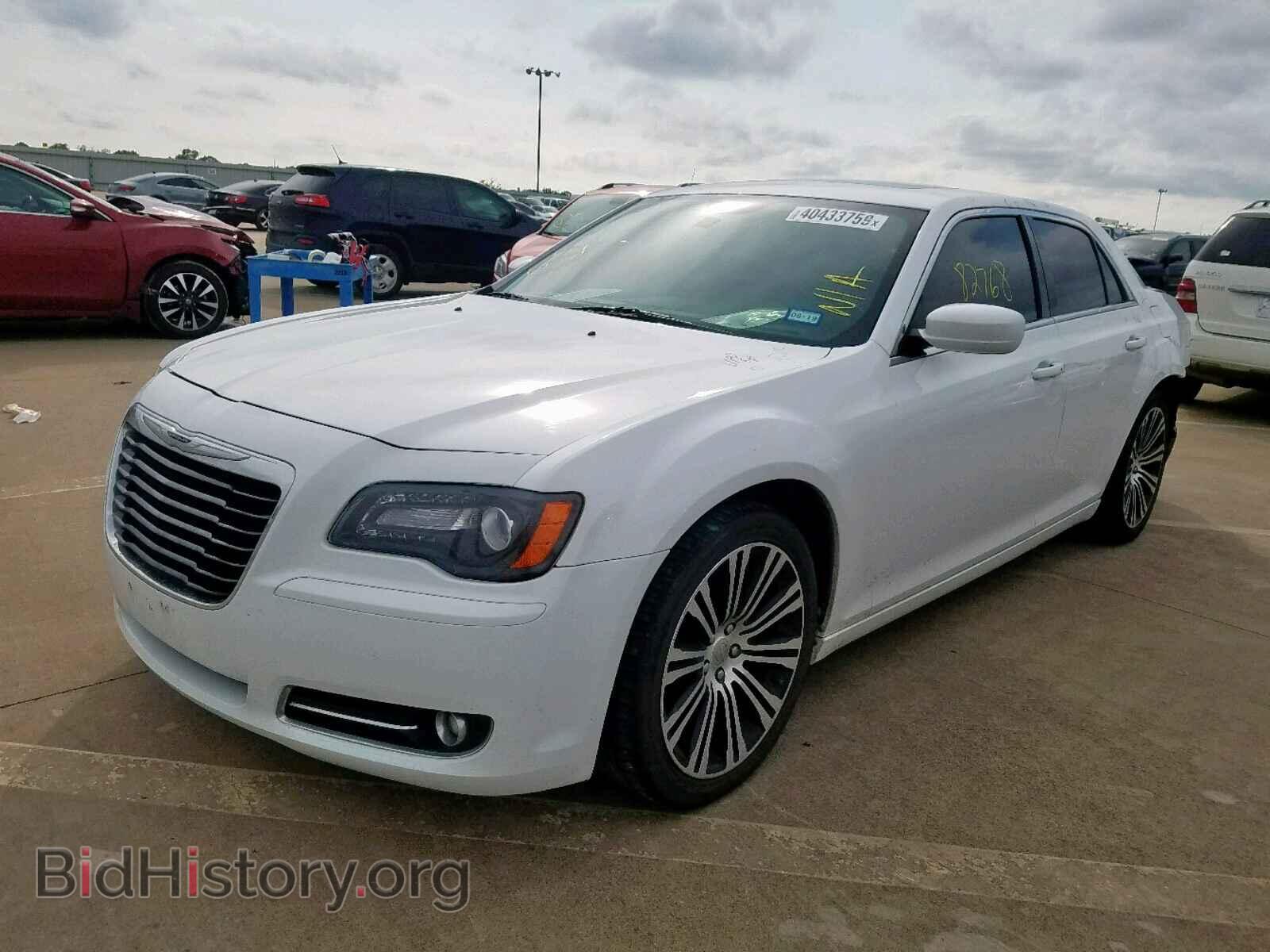 2013 CHRYSLER 300 - VIN: 2C3CCABG6DH659078 - Фото 2