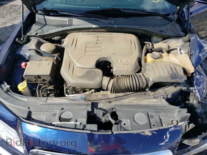 2014 Chrysler 300 (VIN 2C3CCAAG5EH301621) — photo 7 of 10