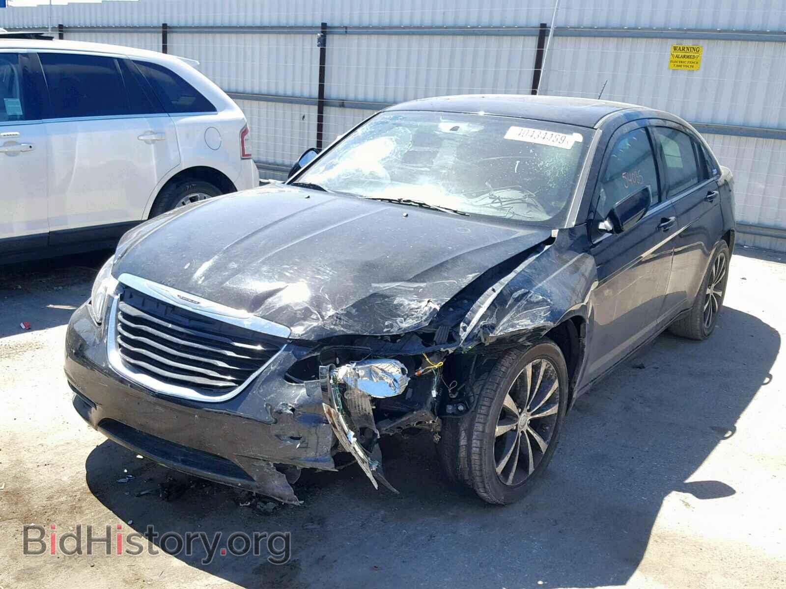 2012 CHRYSLER 200 - VIN: 1C3CCBHG2CN181728 - Фото 2