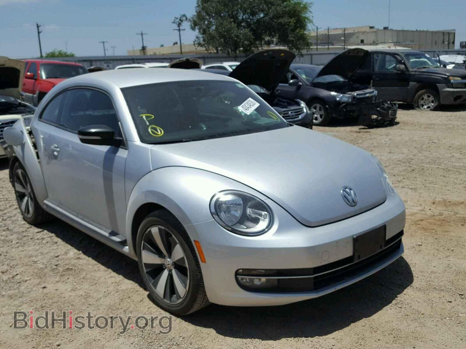 Photo 3VWV67AT2DM603098 - VOLKSWAGEN BEETLE 2013