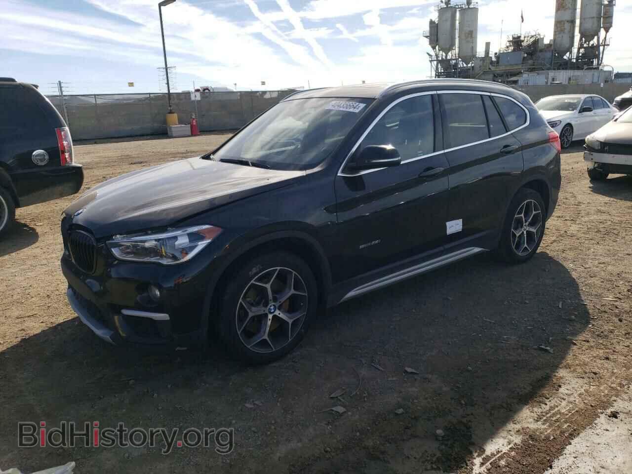 Photo WBXHU7C37H5H33270 - BMW X1 2017