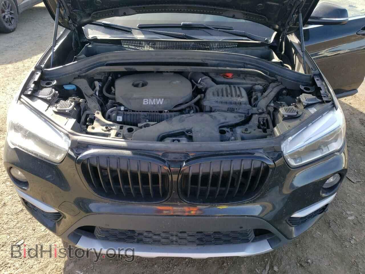 2017 BMW X1 - VIN: WBXHU7C37H5H33270 - Фото 11