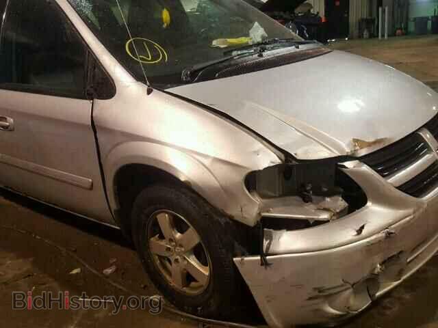 2005 DODGE CARAVAN - VIN: 2D8GP44LX5R167650 - Фото 9