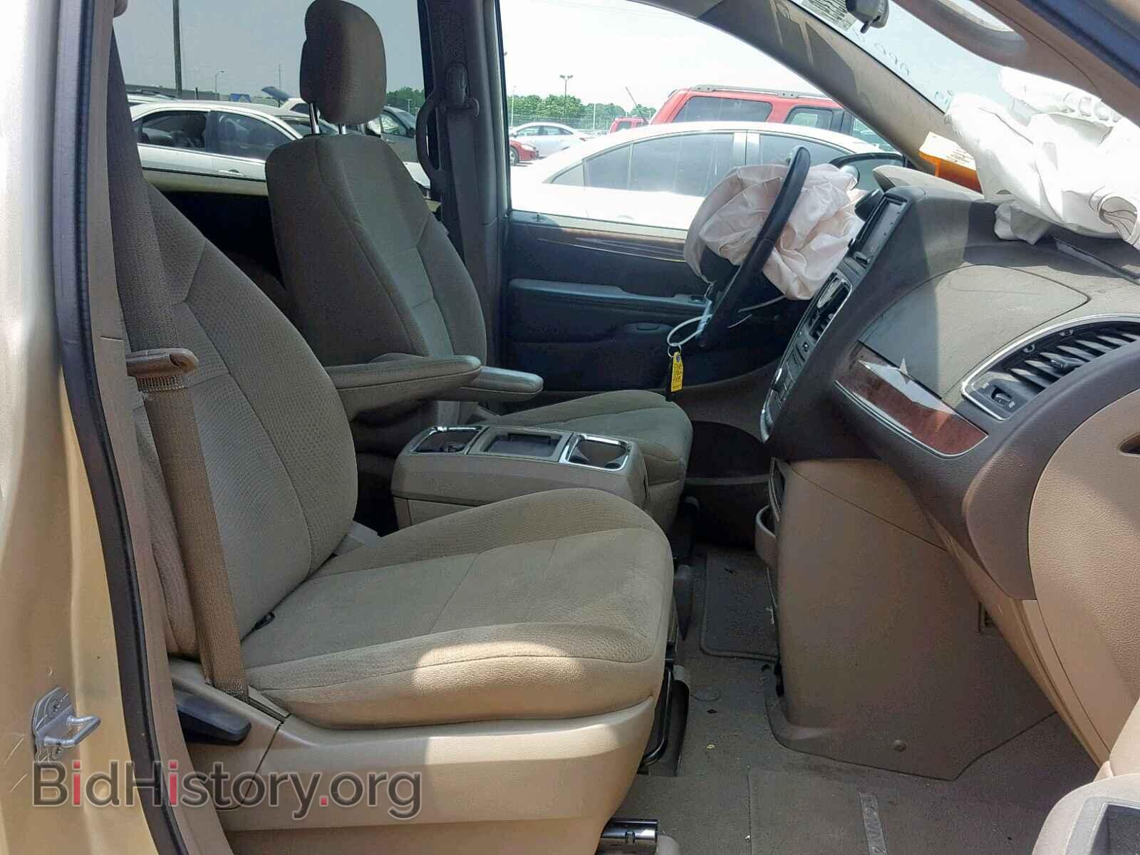 2011 CHRYSLER TOWN & COU - VIN: 2A4RR5DG2BR607604 - Photo 5