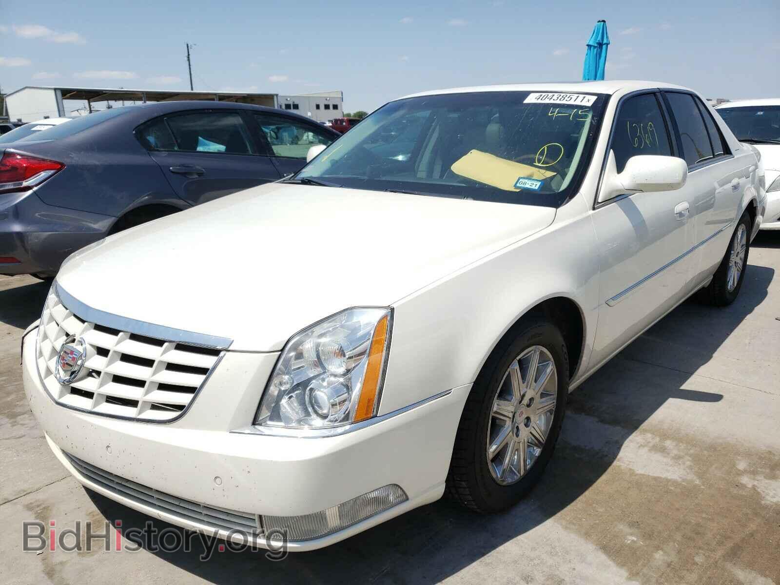 2011 CADILLAC DTS - VIN: 1G6KH5E68BU125192 - Фото 2