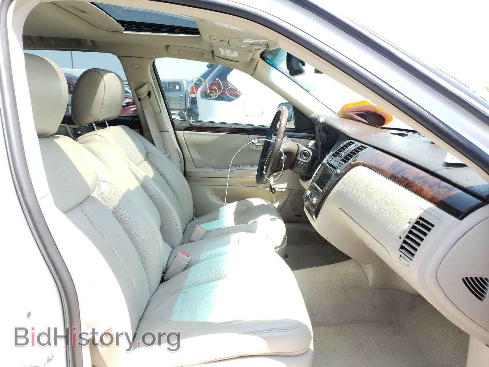 2011 CADILLAC DTS - VIN: 1G6KH5E68BU125192 - Фото 5