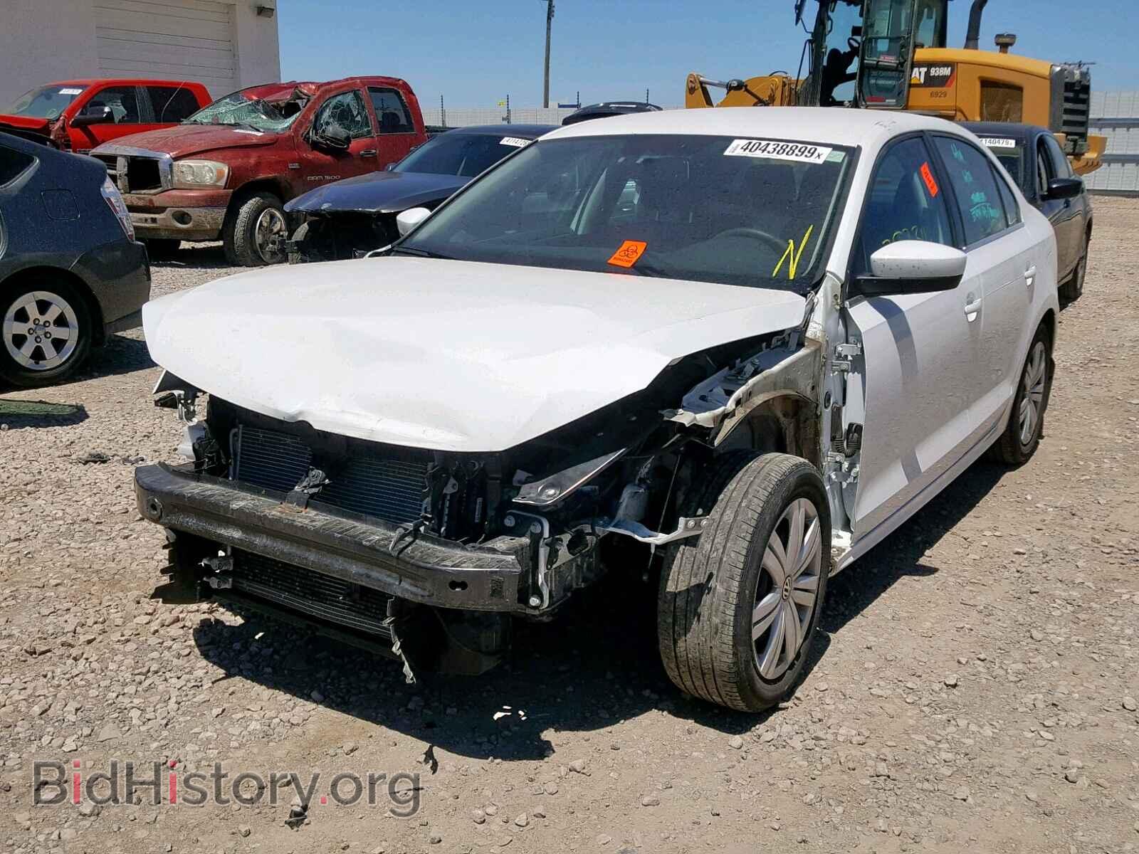 2017 VOLKSWAGEN JETTA - VIN: 3VW2B7AJ2HM291125 - Фото 2