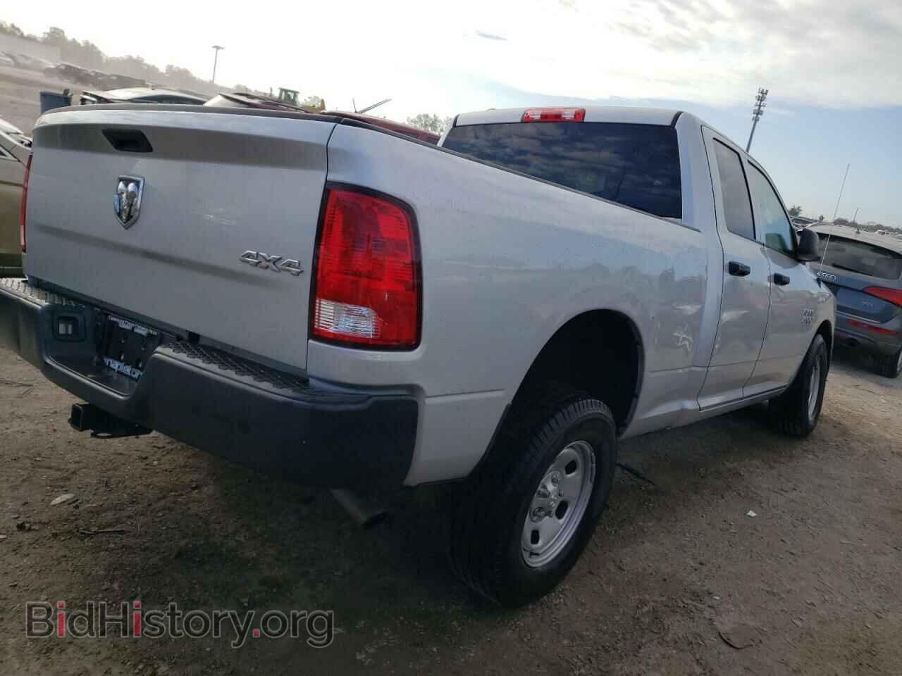 2018 RAM 1500 - VIN: 1C6RR7FG8JS173045 - Фото 3