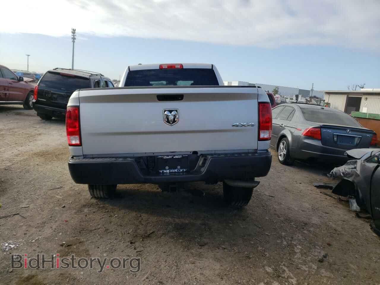 2018 RAM 1500 - VIN: 1C6RR7FG8JS173045 - Фото 6