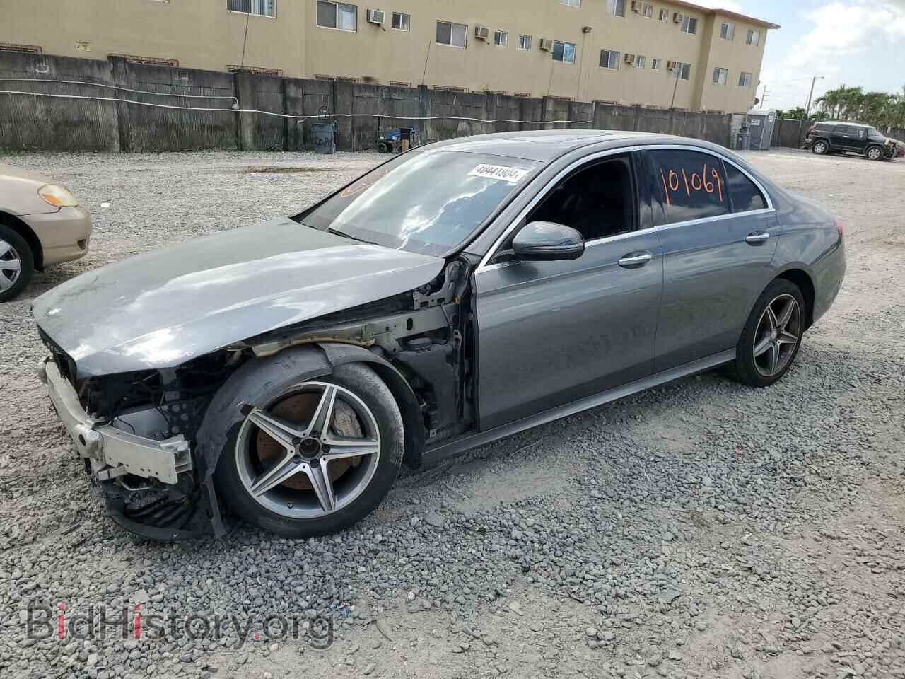 Photo WDDZF4JB0HA044072 - MERCEDES-BENZ E-CLASS 2017
