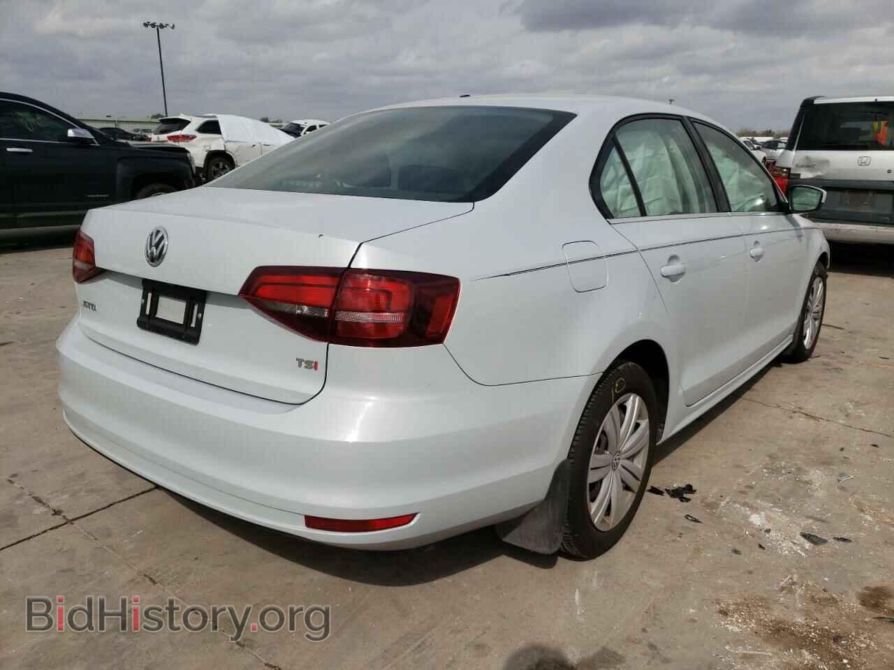 2017 VOLKSWAGEN JETTA - VIN: 3VW2B7AJ7HM407192 - Photo 4