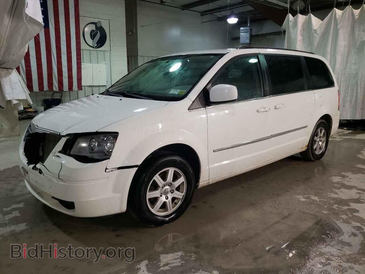 Photo 2A4RR5D17AR365774 - CHRYSLER MINIVAN 2010