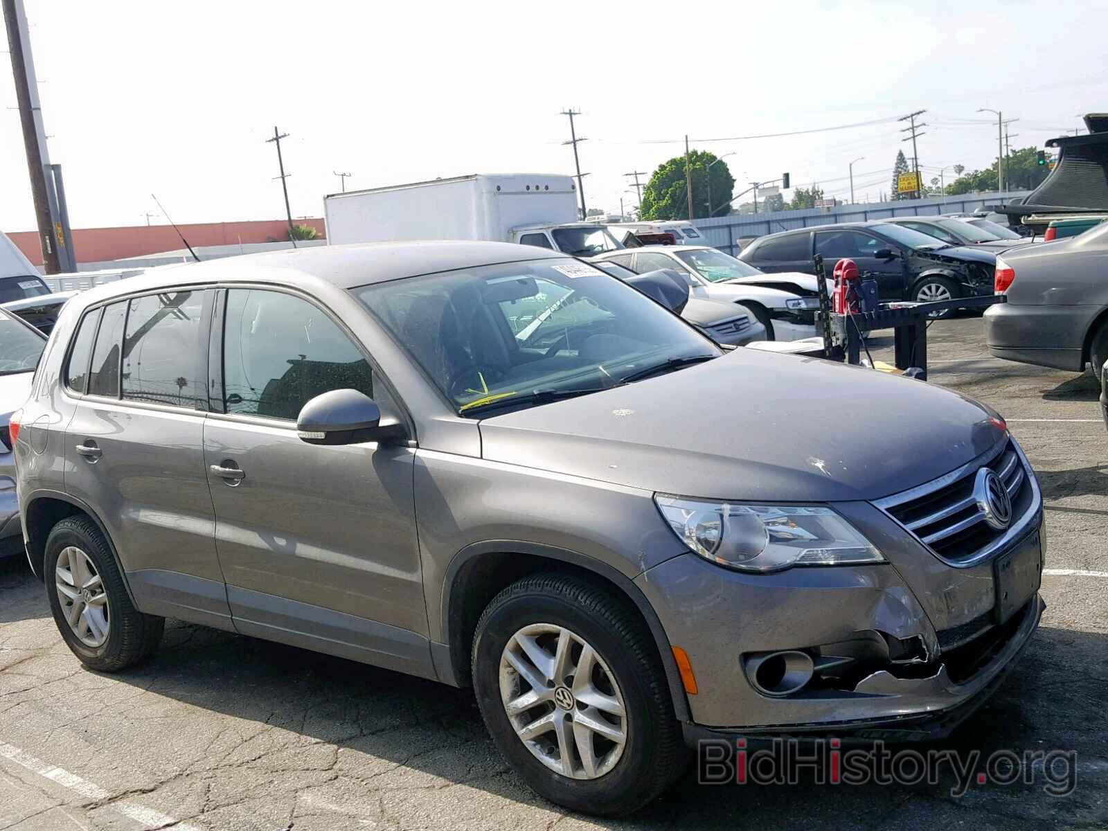 Photo WVGAV7AX1BW515854 - VOLKSWAGEN TIGUAN S 2011