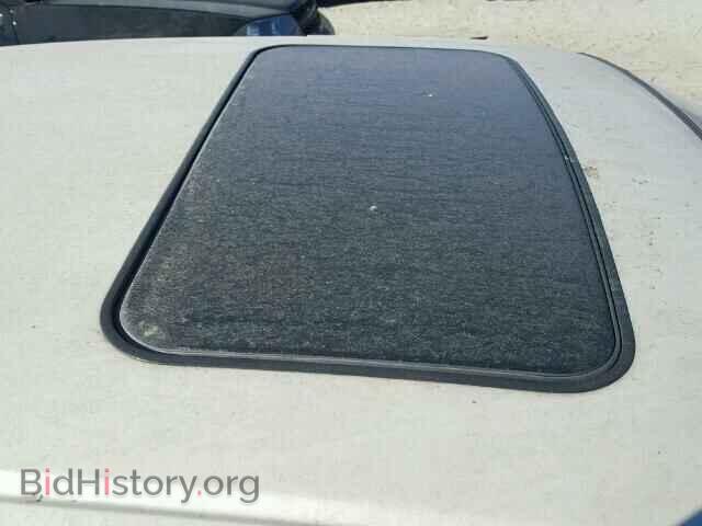 2000 CADILLAC DEVILLE - VIN: 1G6KF5799YU266696 - Photo 9