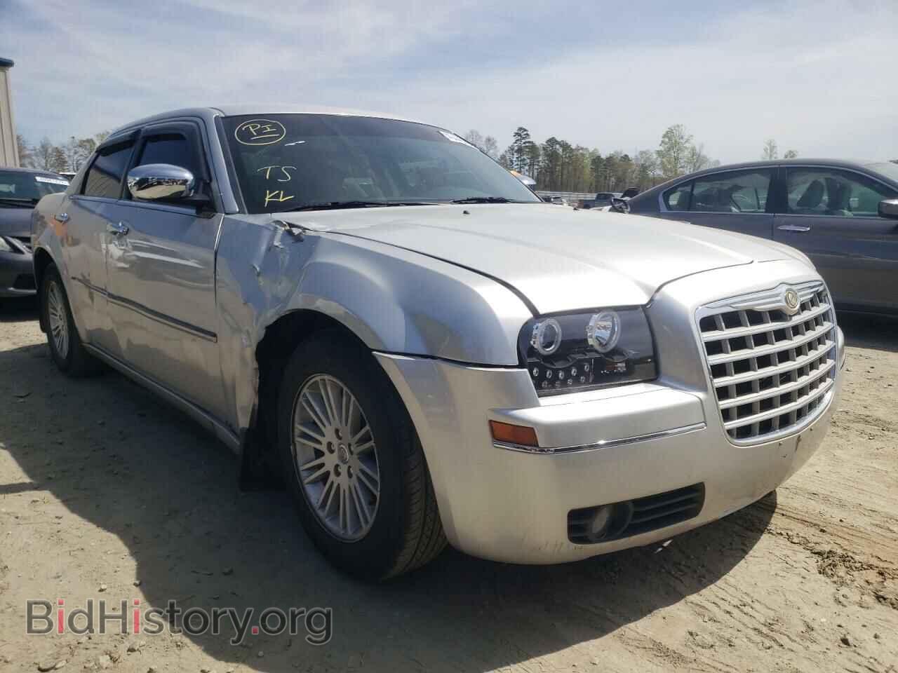Photo 2C3CA4CD0AH118972 - CHRYSLER 300 2010