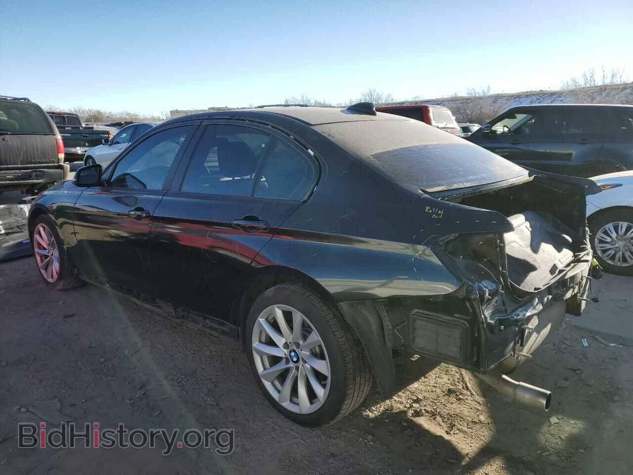 2016 BMW 3 SERIES - VIN: WBA8E5G55GNU21550 - Фото 2
