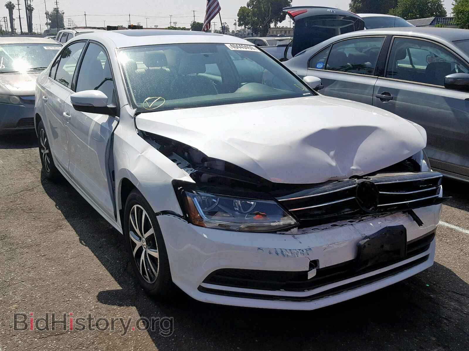 Фотография 3VWDB7AJ8HM386894 - VOLKSWAGEN JETTA 2017