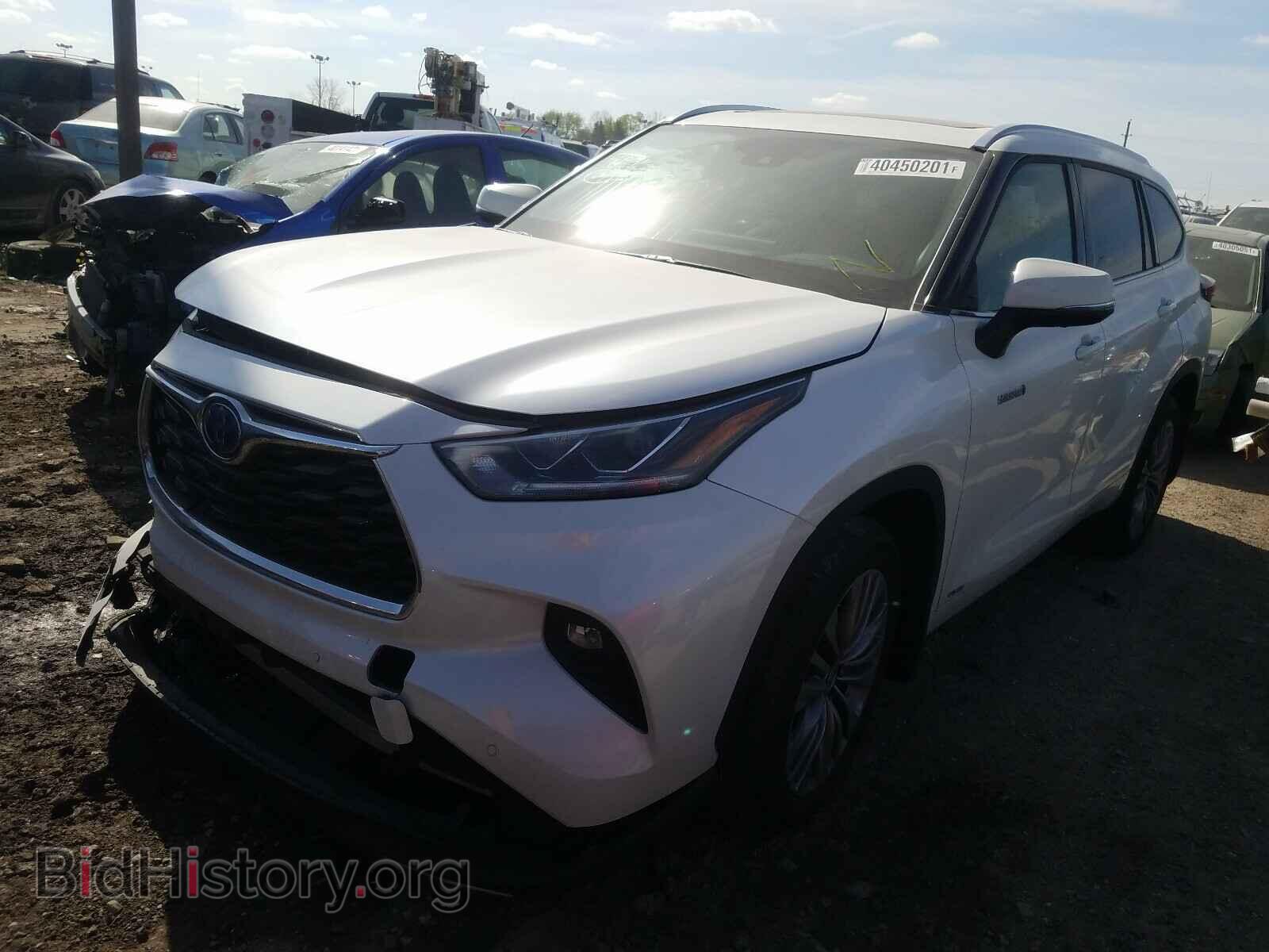 2021 TOYOTA HIGHLANDER - VIN: 5TDEBRCH2MS031422 - Photo 2