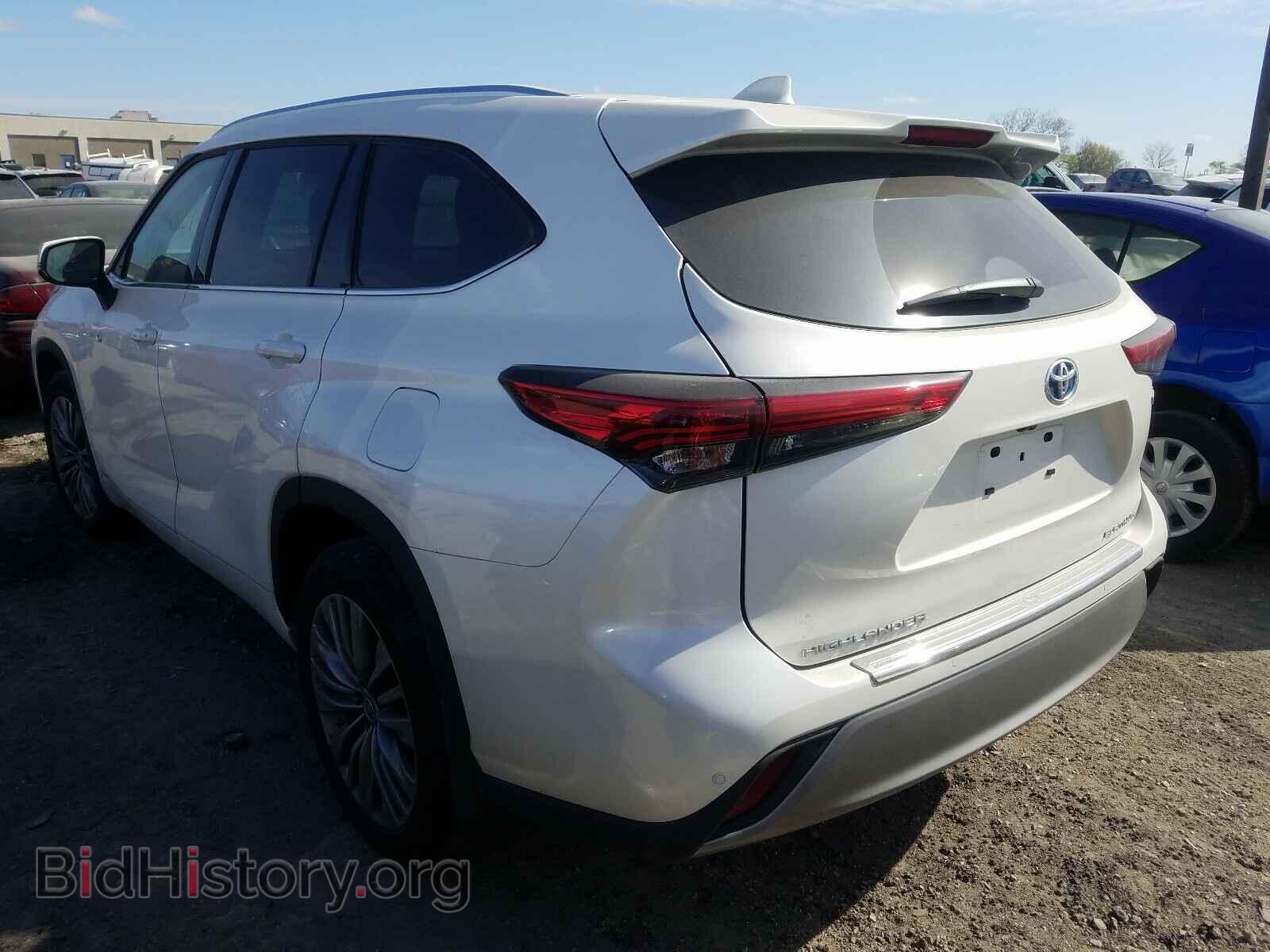 2021 TOYOTA HIGHLANDER - VIN: 5TDEBRCH2MS031422 - Photo 3