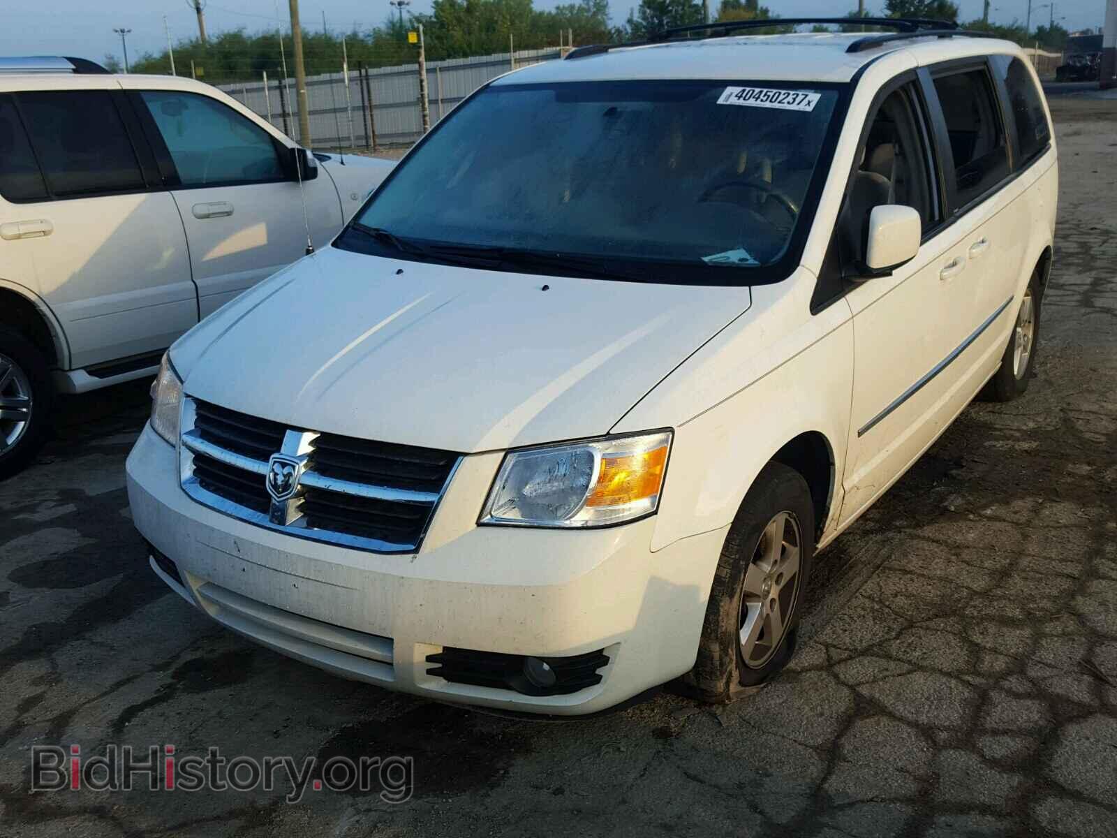 2010 DODGE CARAVAN - VIN: 2D4RN5DX7AR124676 - Фото 2