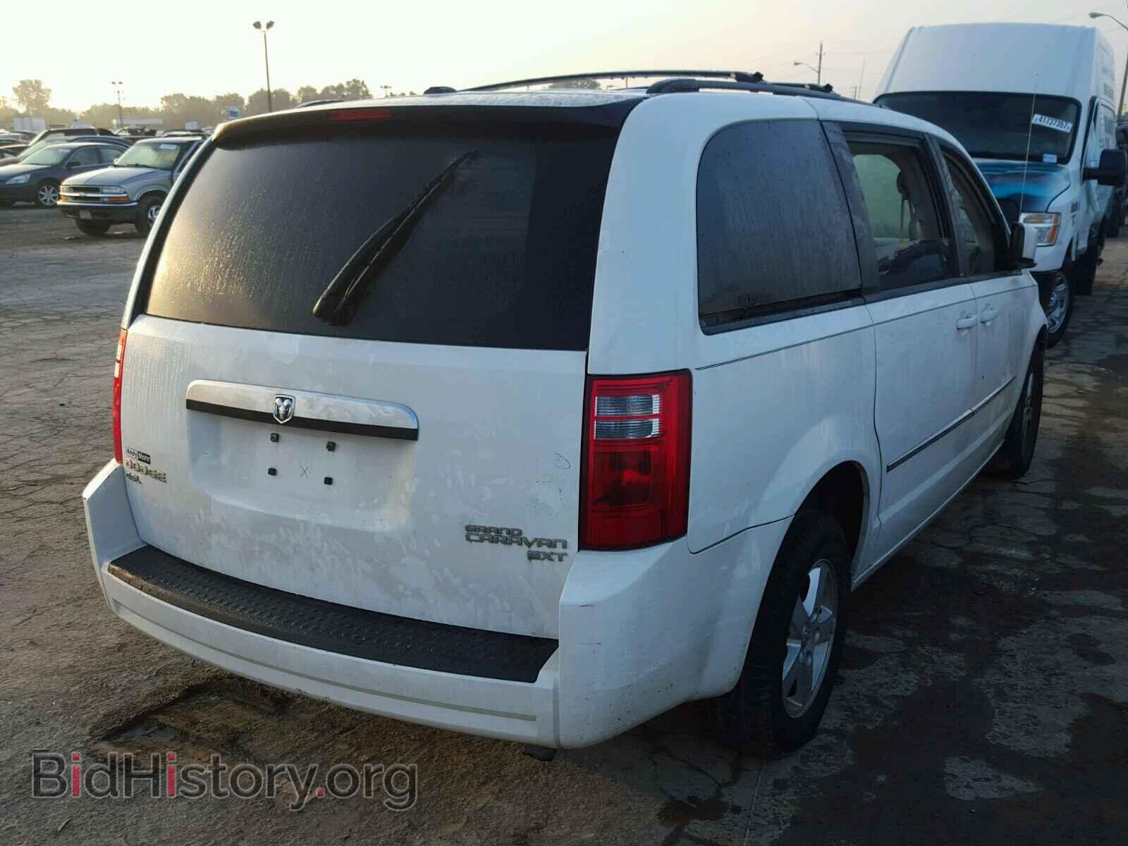 2010 DODGE CARAVAN - VIN: 2D4RN5DX7AR124676 - Фото 4