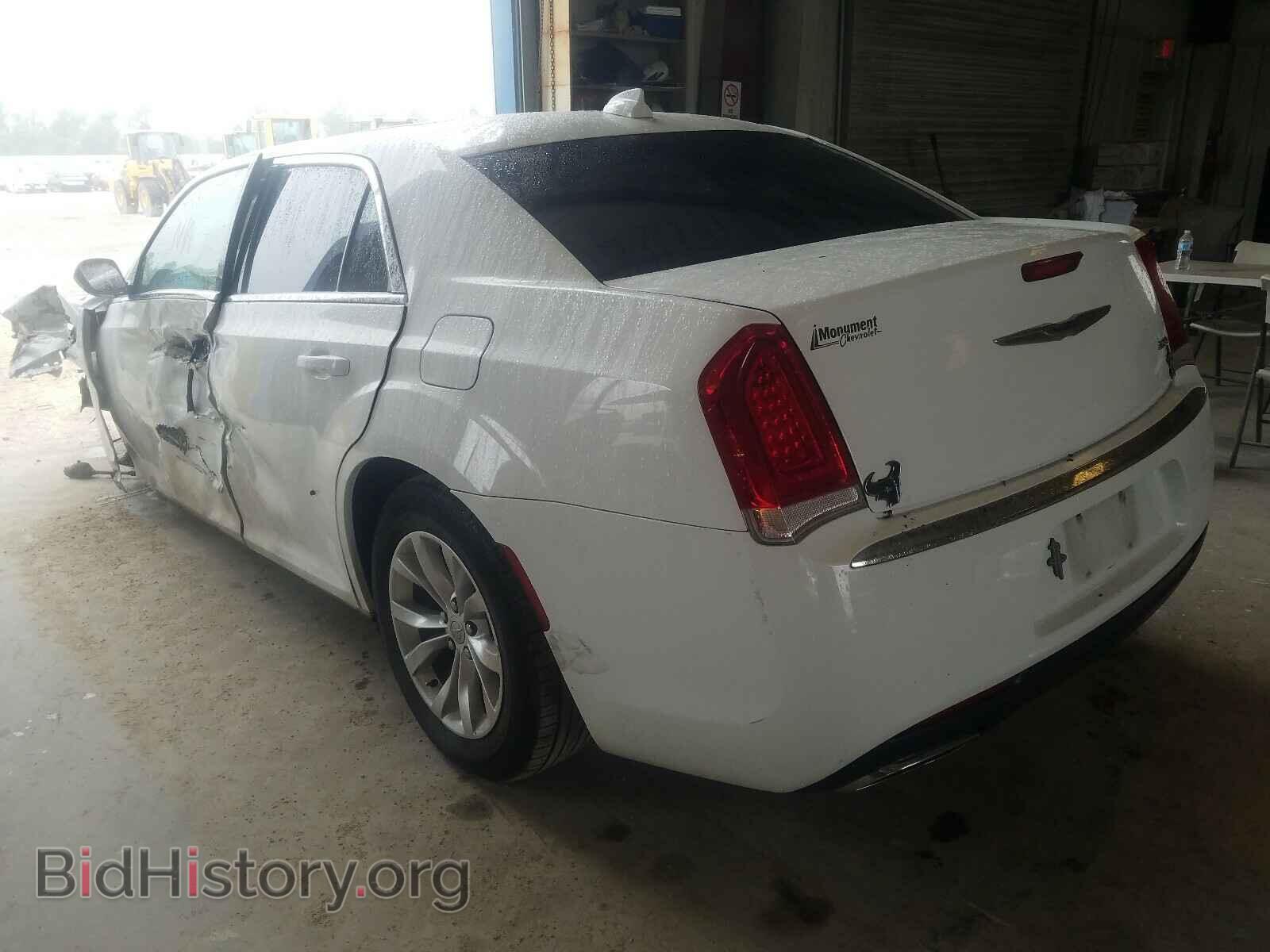 2016 CHRYSLER 300 - VIN: 2C3CCAAG0GH135690 - Фото 3