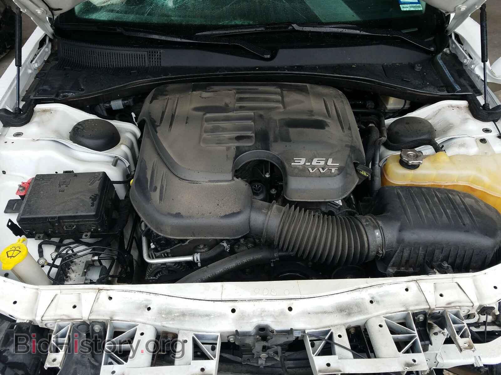 2016 CHRYSLER 300 - VIN: 2C3CCAAG0GH135690 - Фото 7