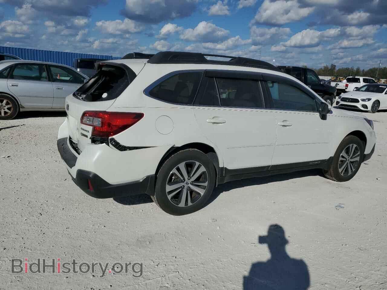 2019 SUBARU OUTBACK - VIN: 4S4BSANC4K3390352 - Фото 3