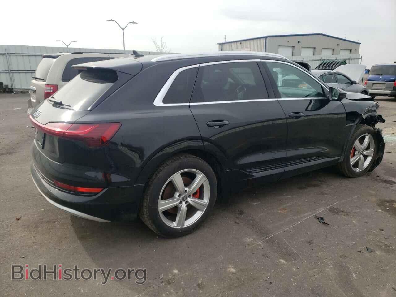 2019 AUDI E-TRON - VIN: WA1LAAGE9KB009105 - Photo 3