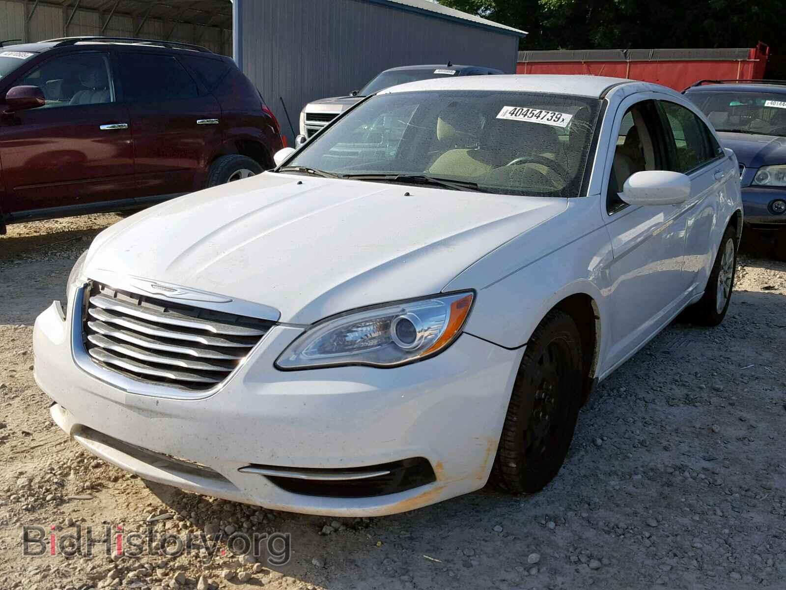 2013 CHRYSLER 200 - VIN: 1C3CCBAB0DN686117 - Photo 2