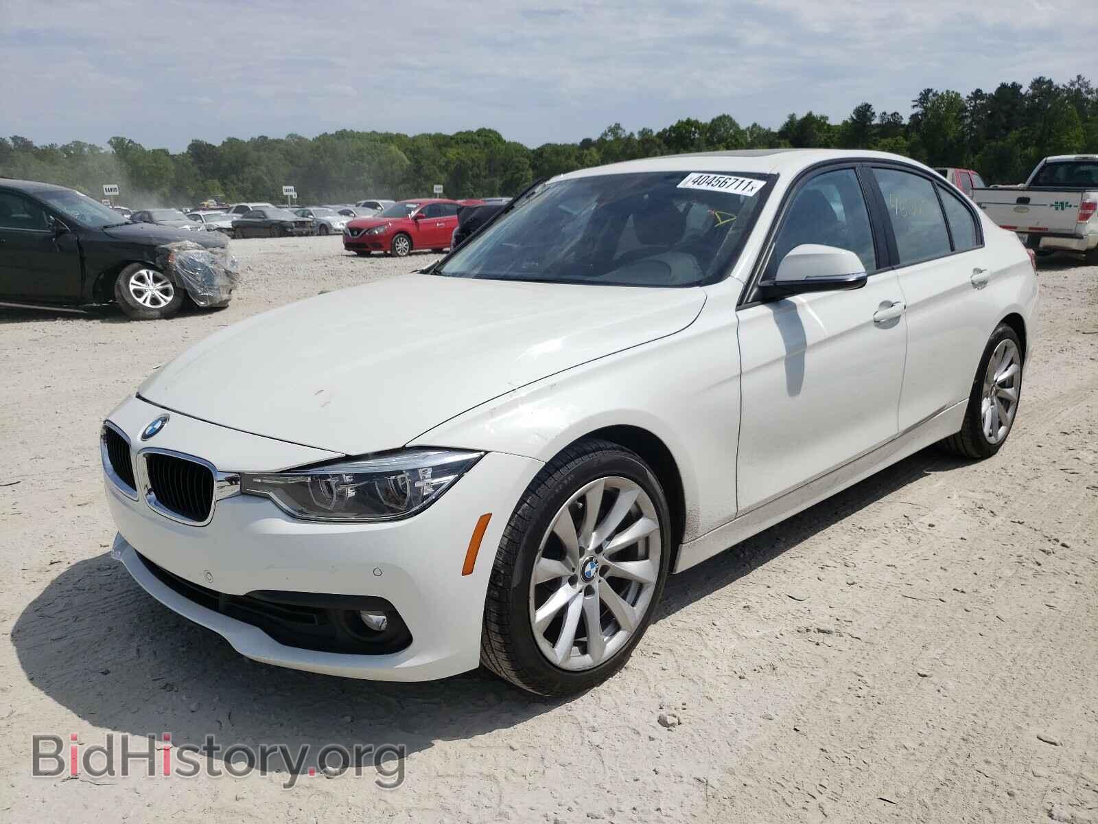 2018 BMW 3 SERIES - VIN: WBA8A9C54JAH13751 - Фото 2