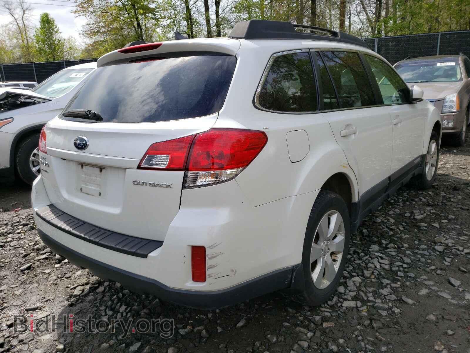 2011 SUBARU OUTBACK - VIN: 4S4BRCKC6B3363374 - Photo 4