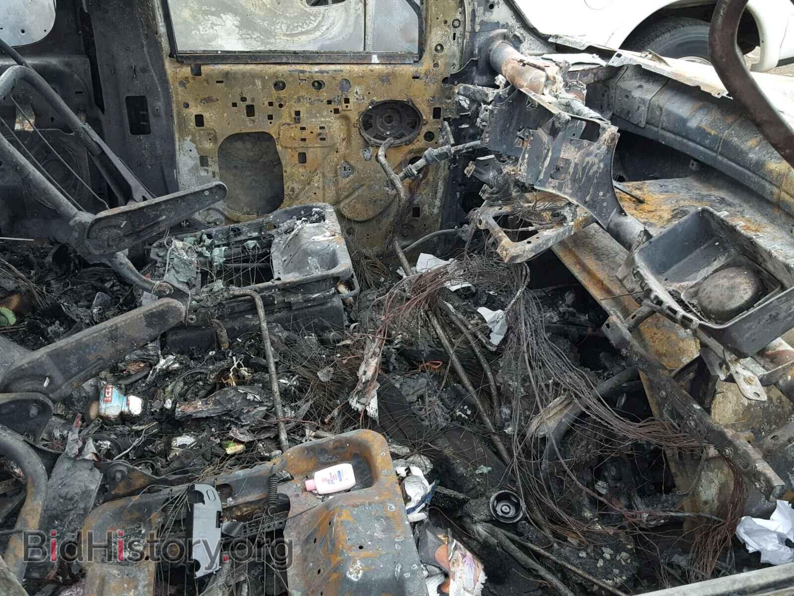 2010 FORD ECONOLINE - VIN: 1FBNE3BL4ADA47398 - Фото 5
