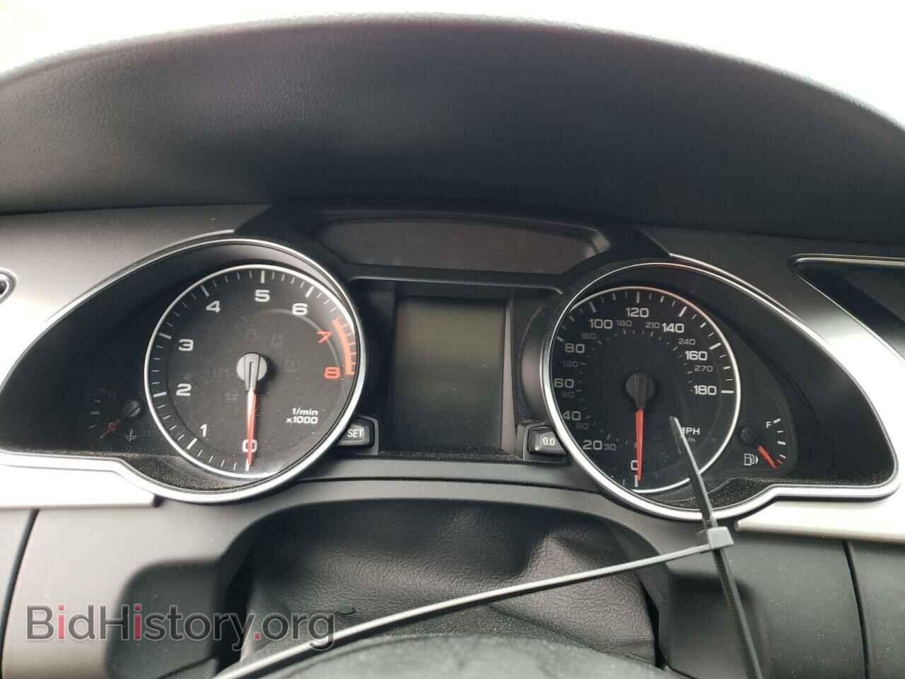 2011 AUDI A5 - VIN: WAULFAFR2BA026746 - Photo 9