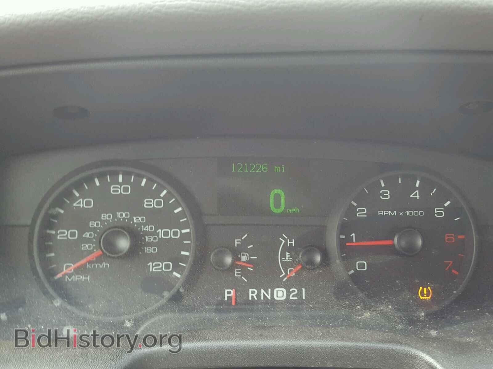 2011 FORD CROWN VIC - VIN: 2FABP7EV9BX132461 - Фото 8