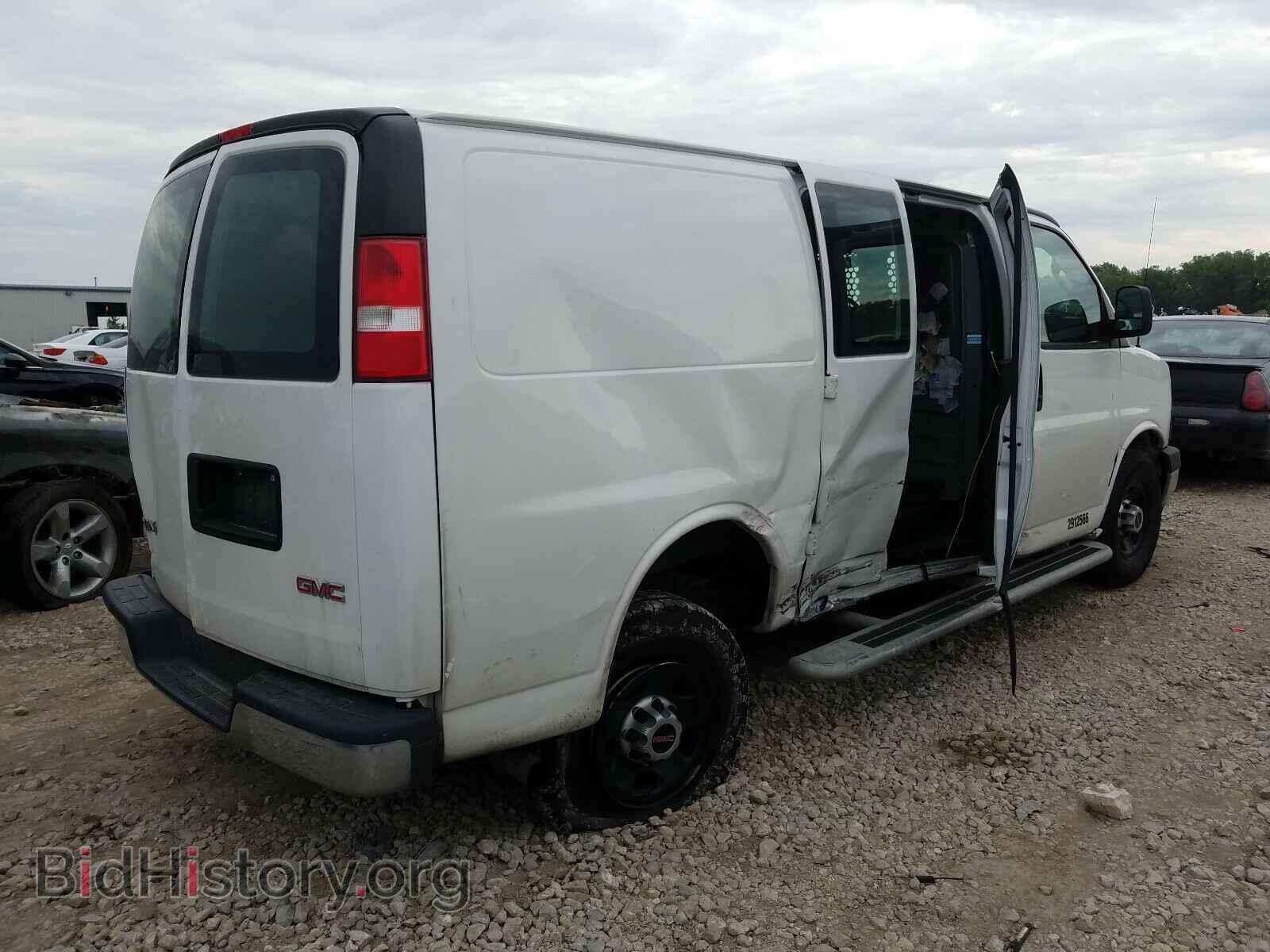 2017 GMC SAVANA - VIN: 1GTW7AFF5H1908019 - Фото 4