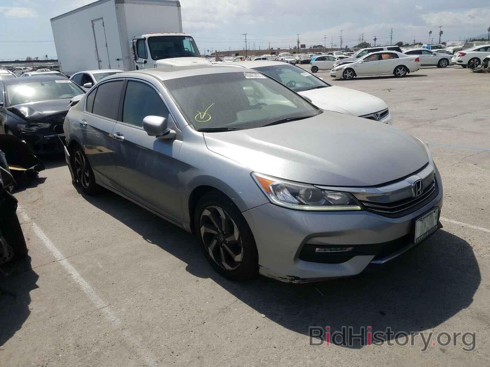 Фотография 1HGCR2F81HA232898 - HONDA ACCORD 2017