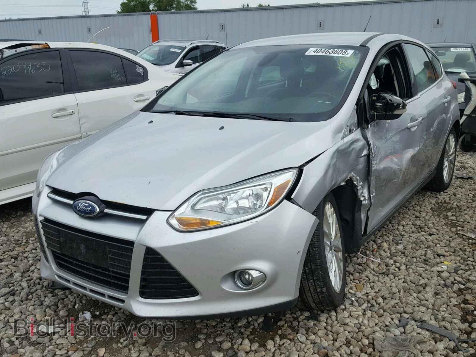 2012 Ford FOCUS (VIN 1FAHP3M28CL300275) — photo 2 of 10