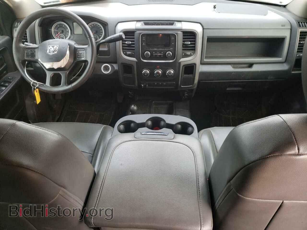 2018 RAM All Models - VIN: 3C6UR5CL4JG184907 - Photo 8