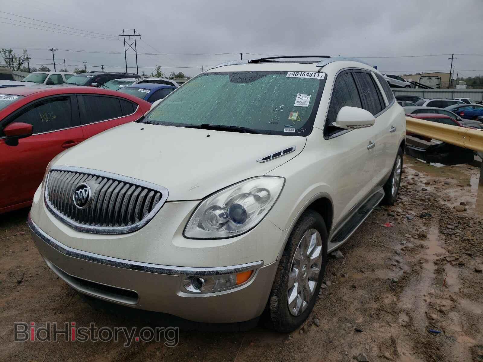 2011 BUICK ENCLAVE - VIN: 5GAKRCED2BJ240600 - Фото 2