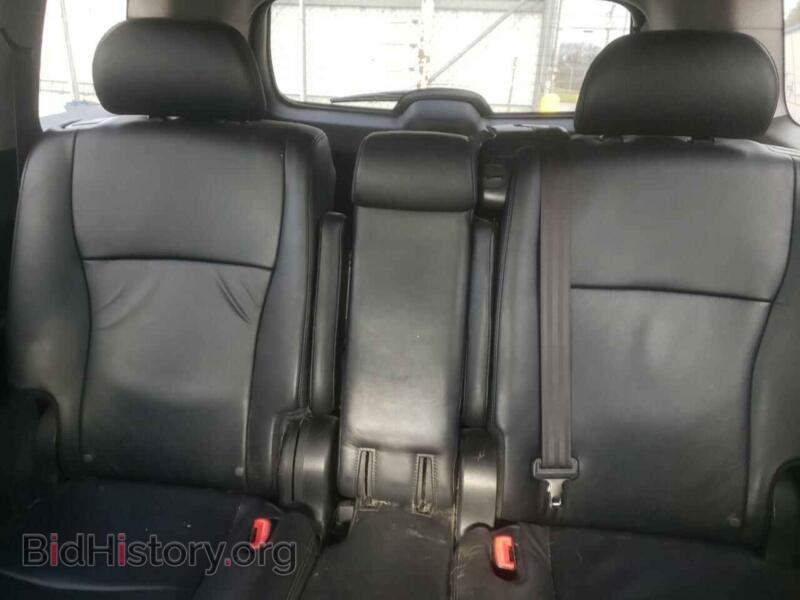 2013 Toyota HIGHLANDER (VIN 5TDBK3EH8DS218953) — photo 10 of 13