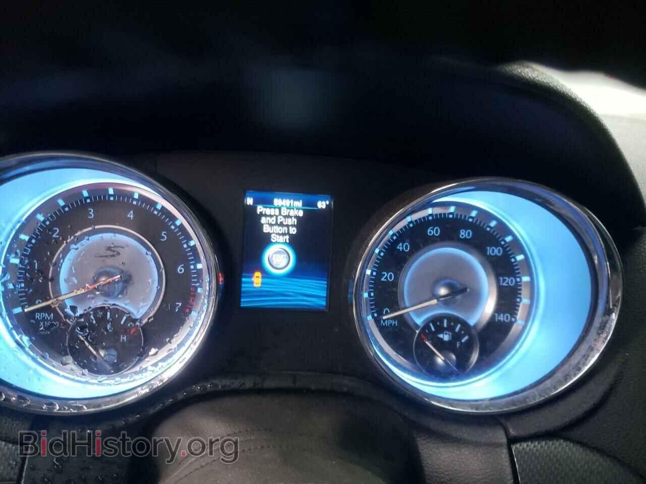 2014 CHRYSLER 300 - VIN: 2C3CCABG3EH142063 - Фото 9