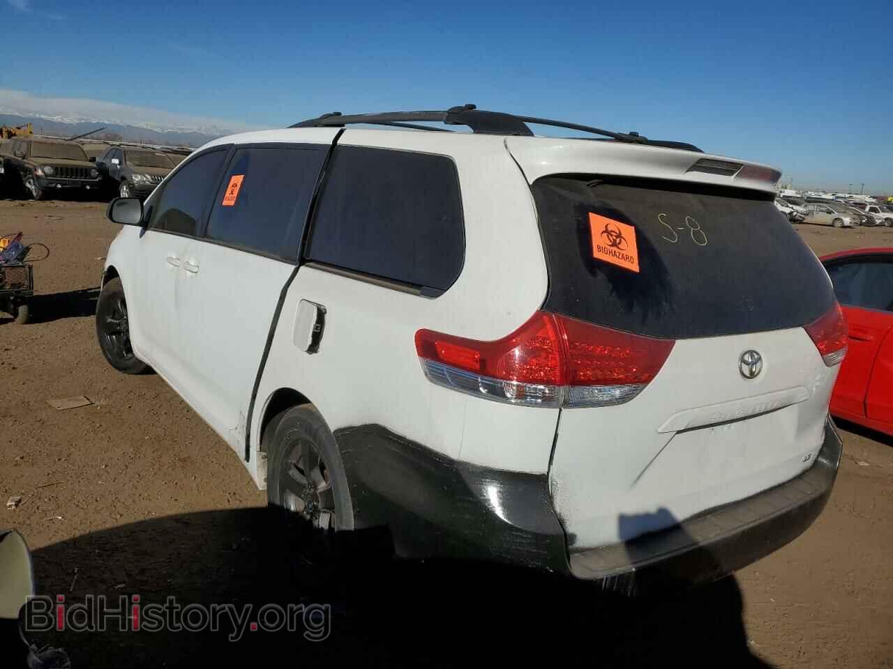 2011 TOYOTA All Models - VIN: 5TDKK3DC3BS026892 - Фото 2