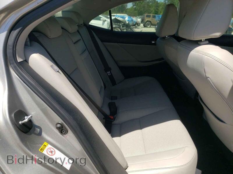 2014 Lexus IS (VIN JTHBF1D28E5022863) — photo 6 of 10