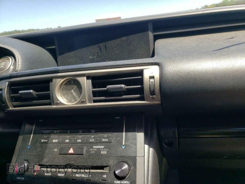 2014 Lexus IS (VIN JTHBF1D28E5022863) — photo 9 of 10