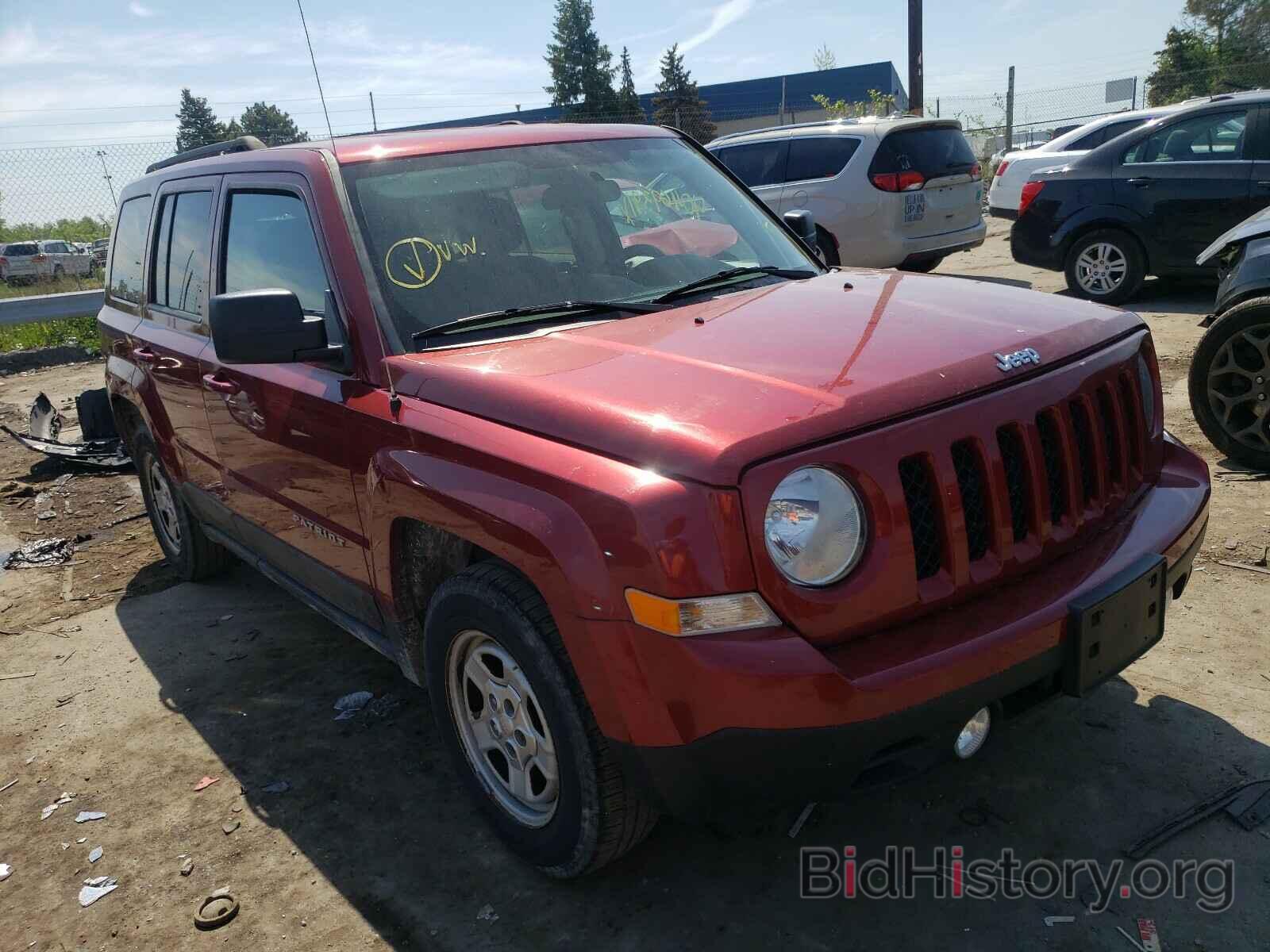 Фотография 1J4NT1GA0BD132179 - JEEP PATRIOT 2011