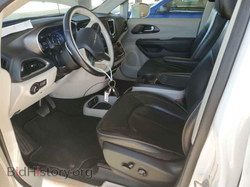 2020 Chrysler PACIFICA (VIN 2C4RC1GG6LR285126) — фото 7 из 13